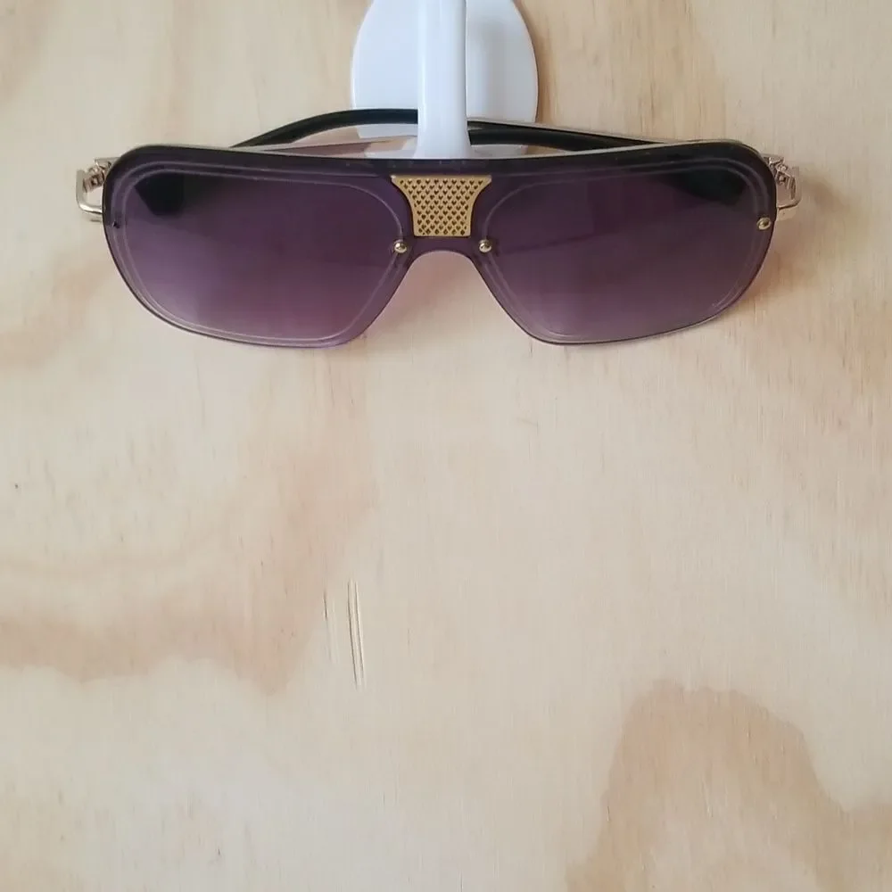 Hi Fashion Purple Sunglasses with Gold Accents Unisex